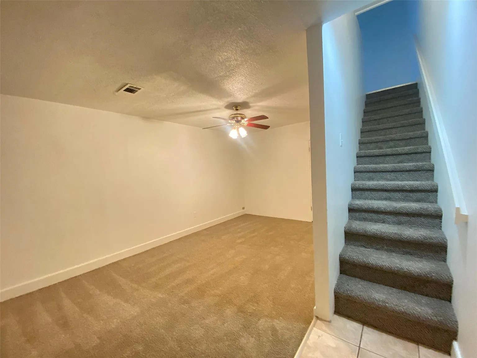1 bed, 1.0 bath, 336 sqft, $595 — Photo 3