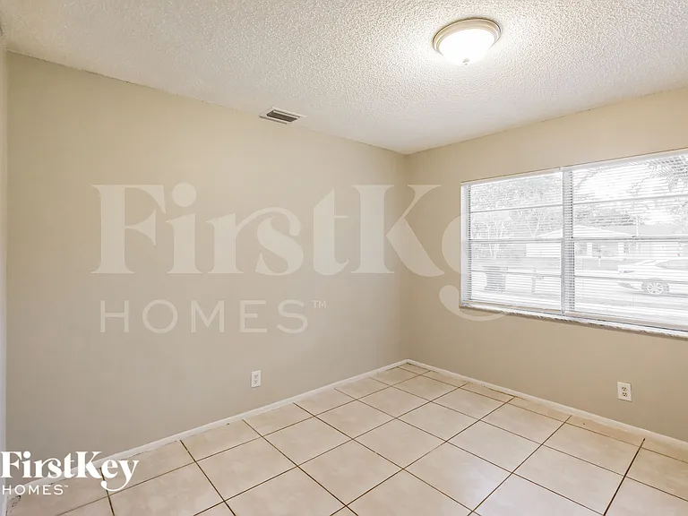 7820 SW 9th St — Photo 10