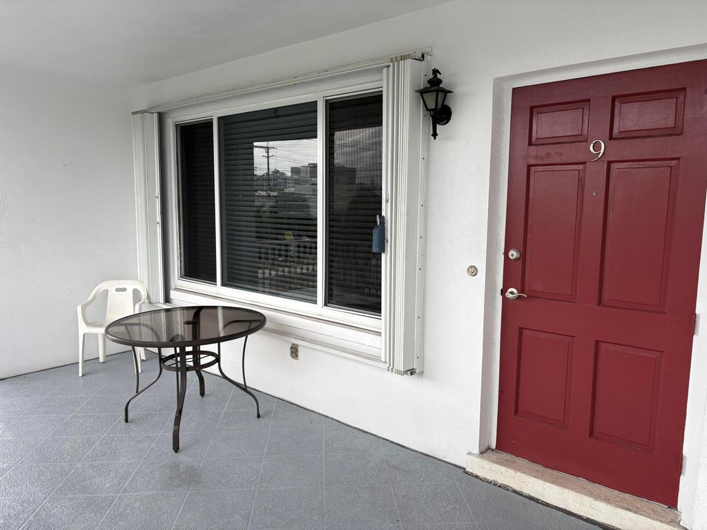 1401 SE 7TH Avenue #9, photo 5
