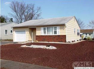 2 Ely Ct, Toms River, NJ