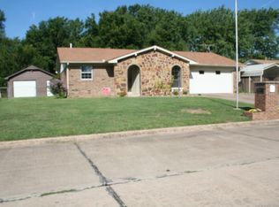 1124 Spruce Ct, Pryor, OK 74361