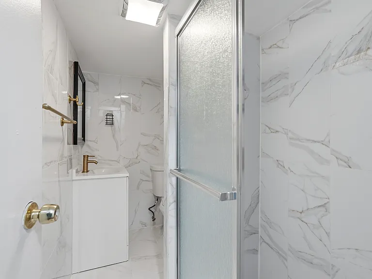 250 E Girard Ave #2 — Photo 7