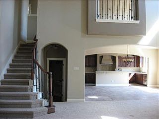 4th image of 1909 Mulligan Dr