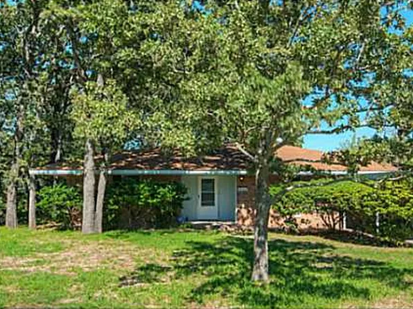300 Tee Dr, Bryan, TX 77801