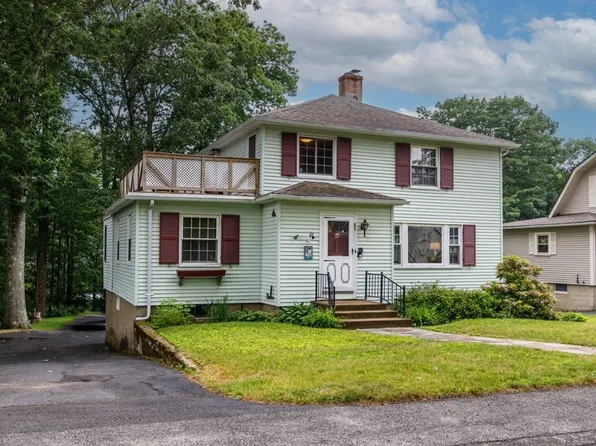 89 Temple St, Gardner, MA 01440