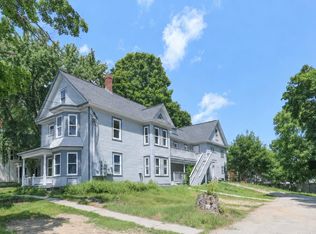 32 Hall Avenue, Henniker, NH 03242