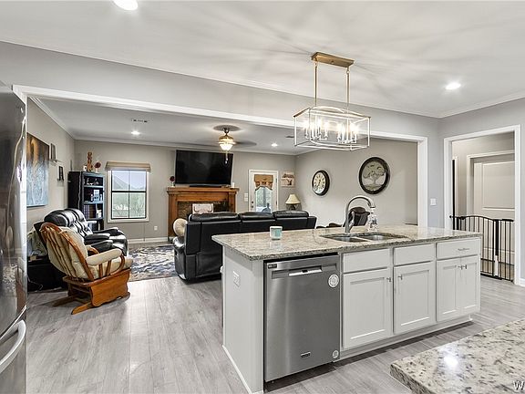 5th image of 1708 Sweetgum Cir