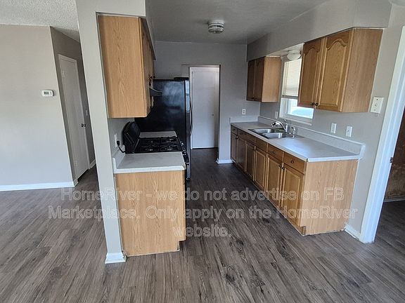 3rd image of 1016 Medallion Dr