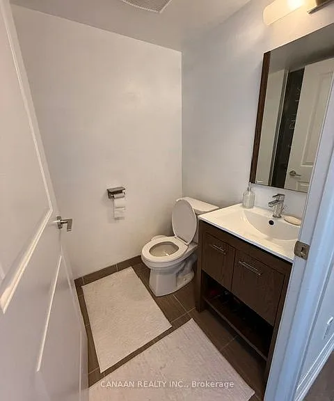 30 Meadowglen Pl #602 — Photo 4