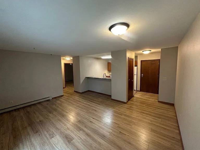 3401 Harmony Ln #5 — Photo 4