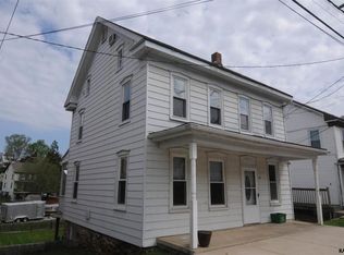 64 W Main St, Windsor, PA 17366