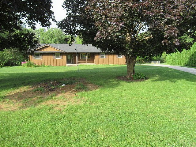 1st image of 1424 Deanna Dr