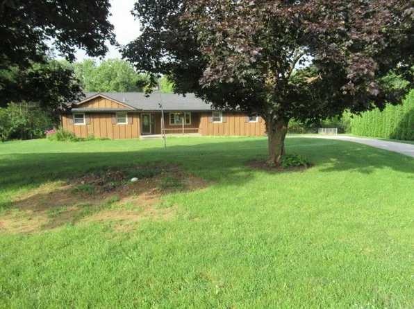 1424 Deanna Dr, Rockford, IL 61103