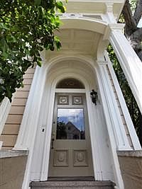 4th image of 552-554 Capp St