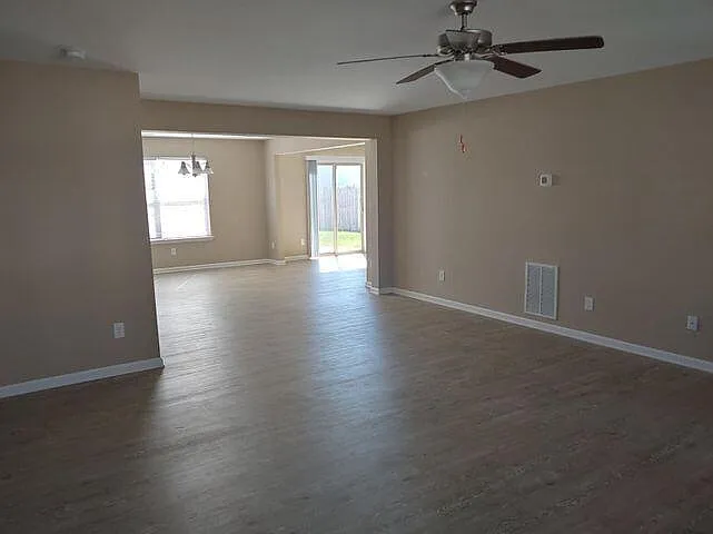 8133 Driftwood Loop — Photo 8
