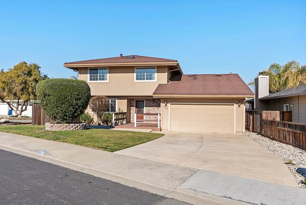 5531 Starboard Ct photo 1