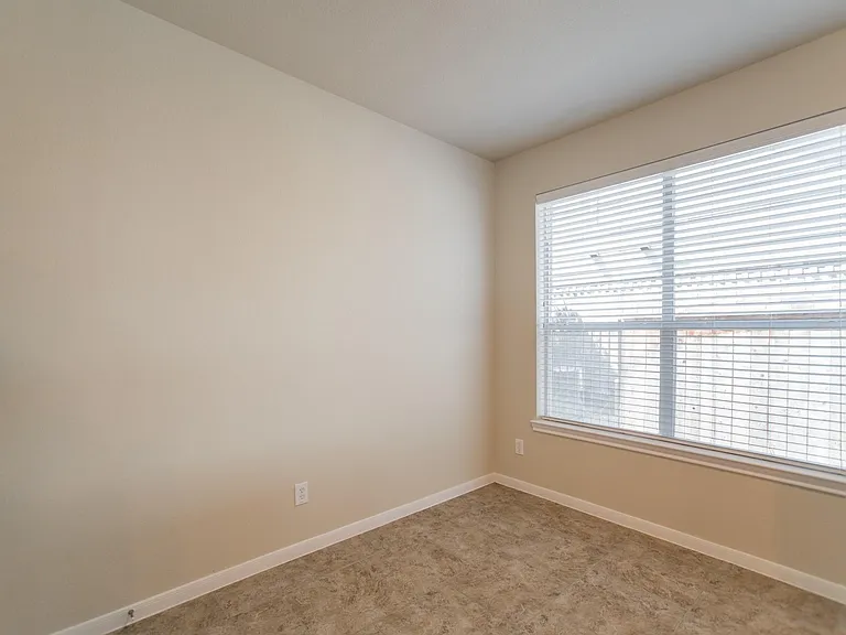139 S Rocky Point Cir — Photo 16