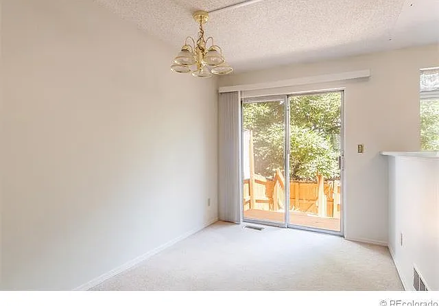 2 bed, 2.5 bath, 1088 sqft, $2,300 — Photo 4