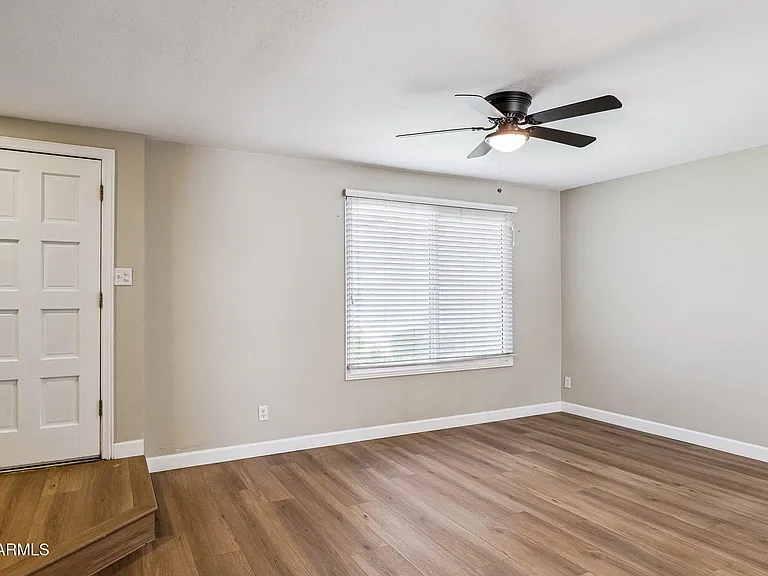 5006 S Birch St — Photo 7