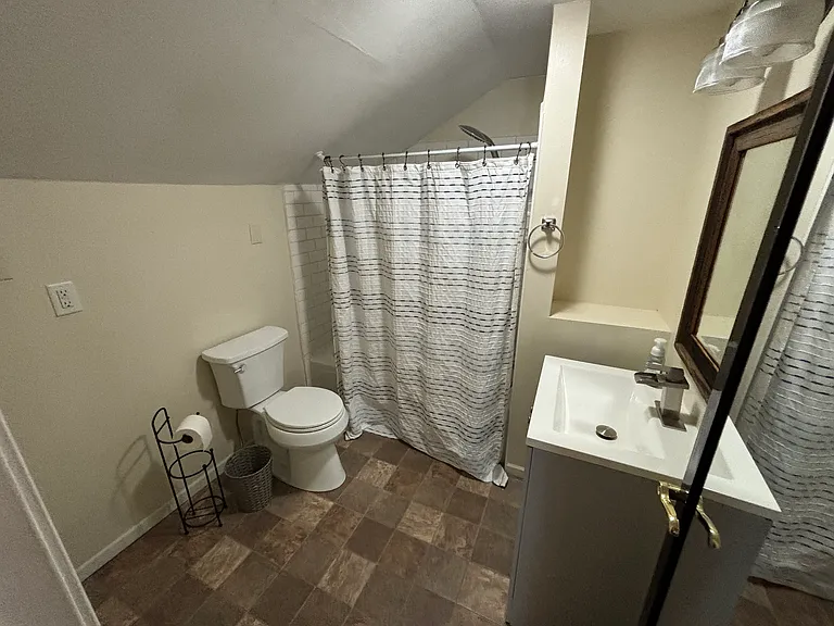 313 S 7th St #2 — Photo 5