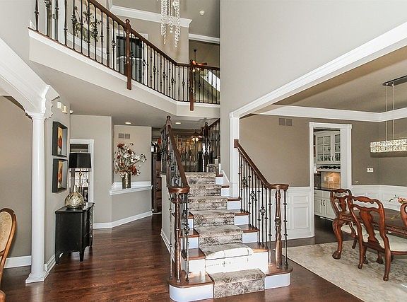 3rd image of 2821 Majestic Oaks Dr