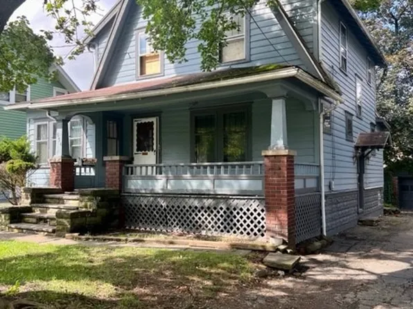 654 Lucille Ave, Akron, OH 44310