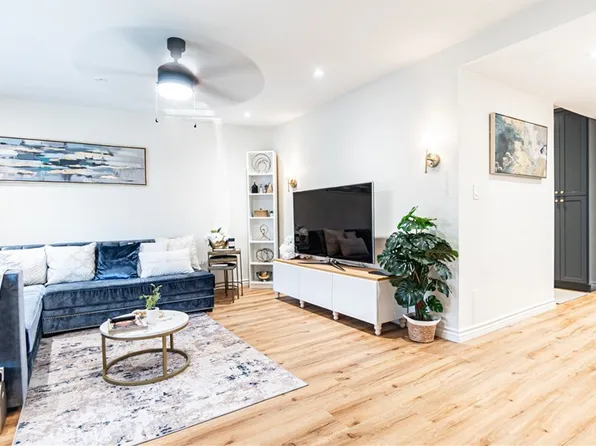 13722 Red Hill Ave APT 84, Tustin, CA 92780