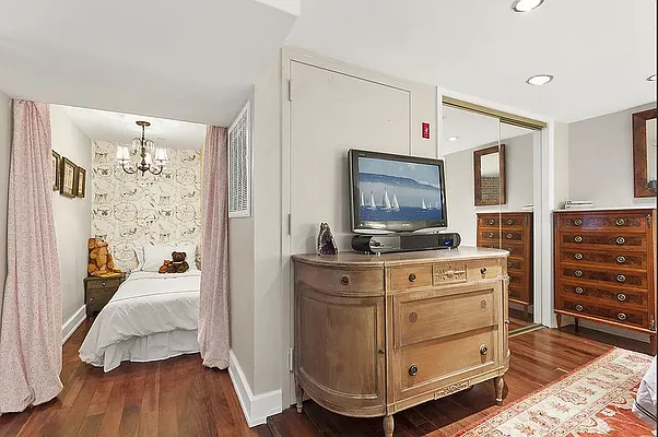 Rented by J R Daly & Sons | media 13