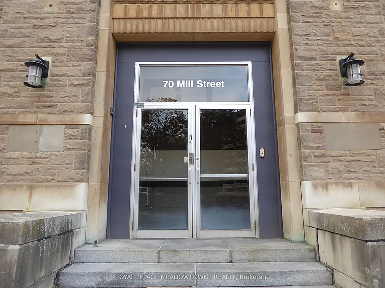 70 Mill St #10 — Photo 18