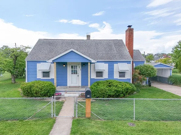 525 N Bath Ave, Waynesboro, VA 22980