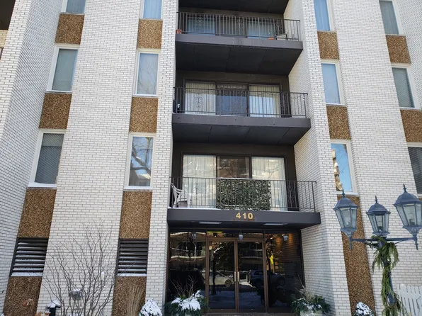 410 Ashland Ave APT 5D, River Forest, IL 60305