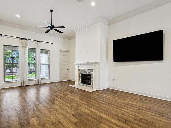 4th image of 3088 Lost Lake Ln