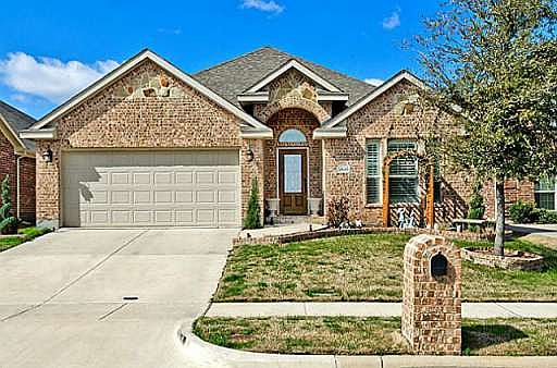 1st image of 2620 Golfview Dr