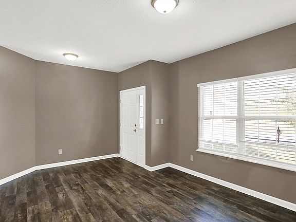 5th image of 3529 Miesha Dr