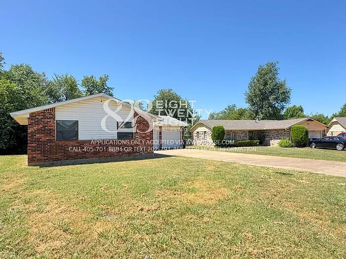 3 bed, 1.5 bath, 1094 sqft, $1,245 — Photo 3