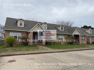 912 Pfeiffer Ave, Evansville, IN 47711