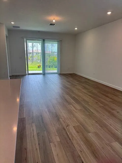 3 bed, 2.0 bath, 1757 sqft, $2,500 — Photo 4