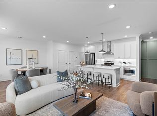 518 Alice Way #D13, Cumming, GA 30040