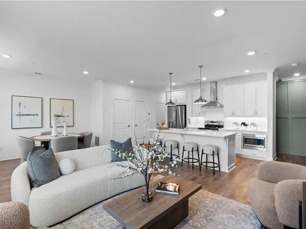 554 Sawnee Village Blvd #D75, Cumming, GA 30040