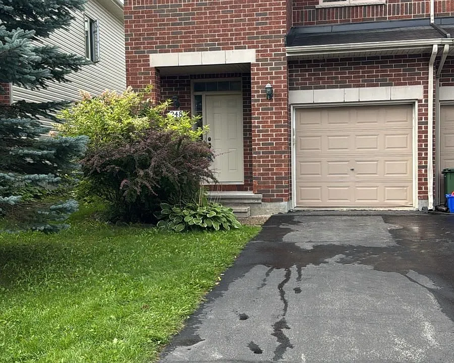 248 Badgeley Ave