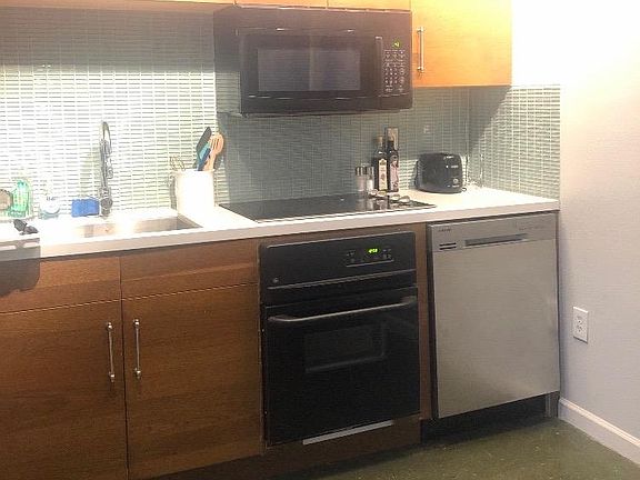 5th image of 1545 Kettner Blvd
