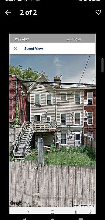 2nd image of 132 1/2 Zara St