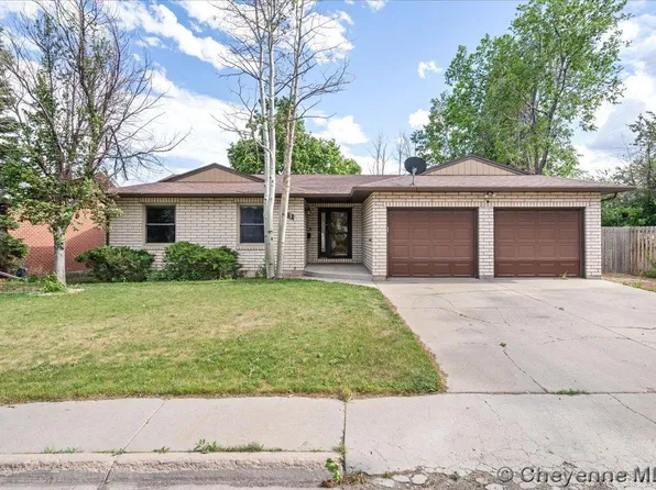 113 Carroll Ave, Cheyenne, WY 82009