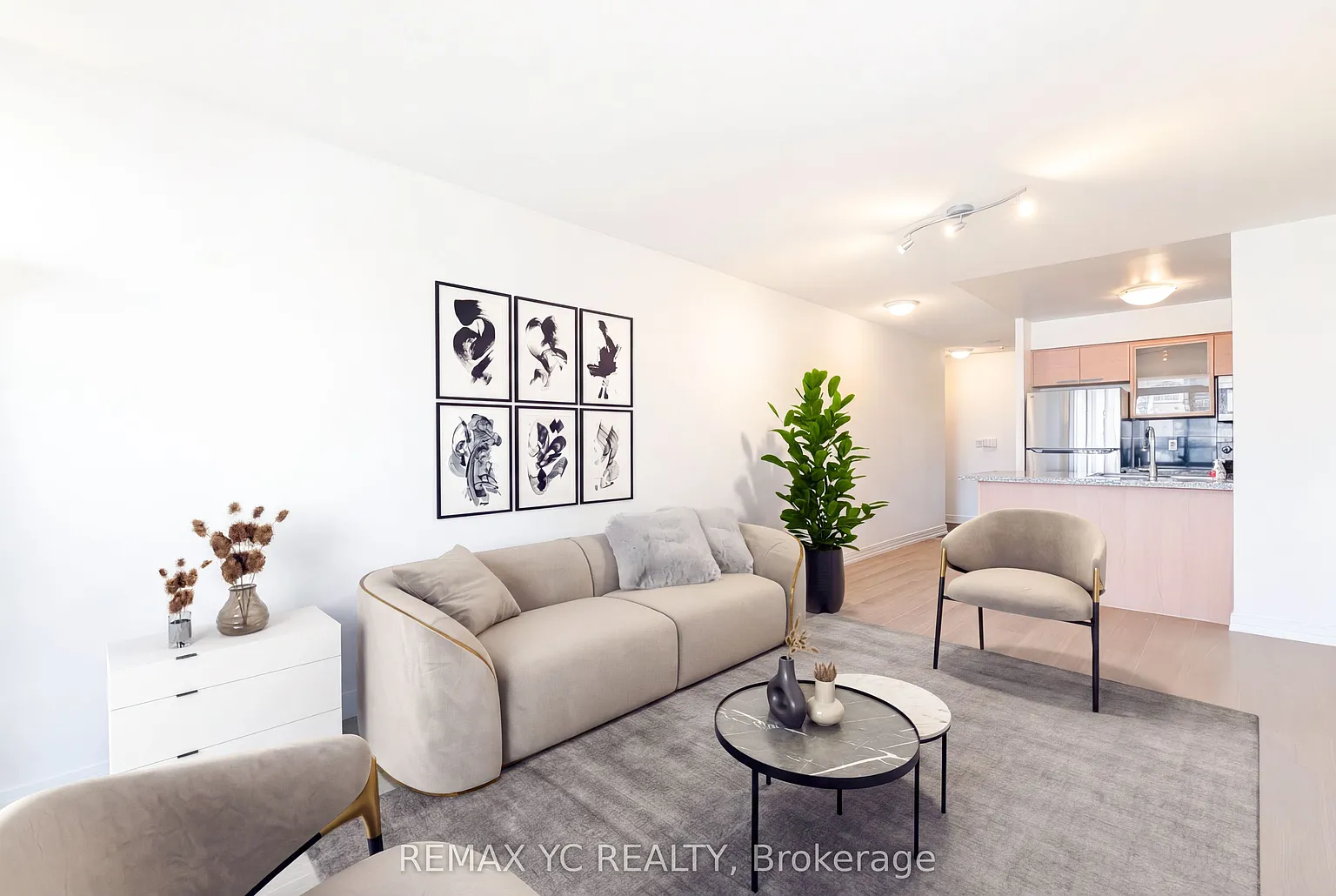 16 Harrison Garden Blvd #2612 photo 1