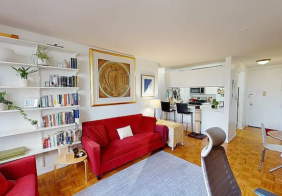 3rd image of 300 Albany St APT 7H