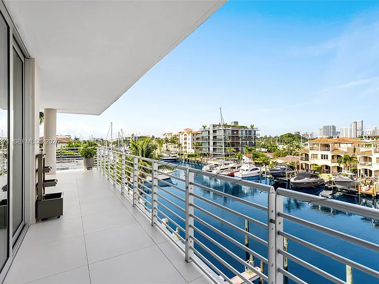 133 Isle Of Venice Dr #4B — Photo 44
