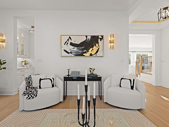 5th image of 109 Reed Way