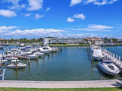 429 3rd Ave N, Tierra Verde, FL, 33715