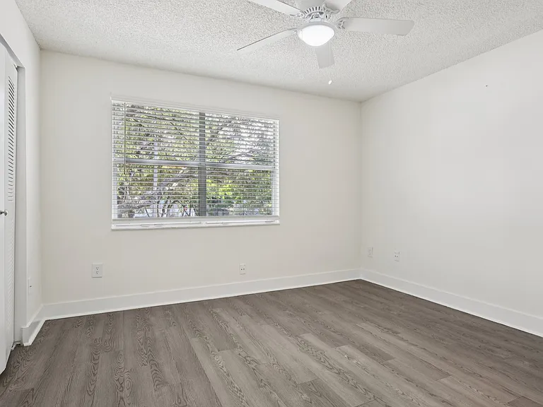 Windsor Castle Townhome Community — Photo 120