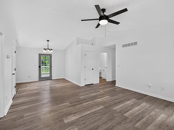 2nd image of 216 Raintree Cir